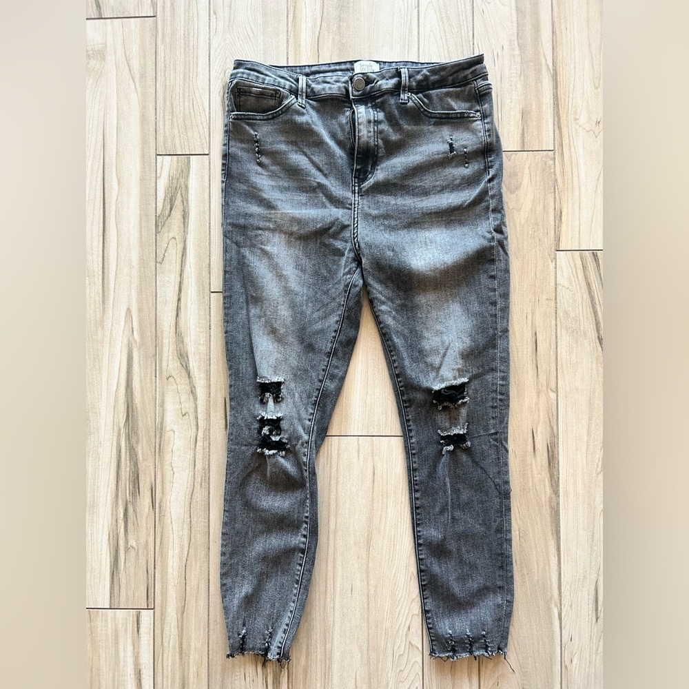 Black ripped jeans